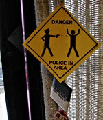 Warning-police sign