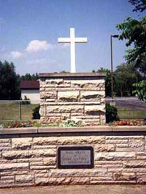 
The mass grave at the Peshtigo Fire Cemetery is a memorial to 350 unidentified victims.
 (Photo by Deana Hipke, copyright 2000)