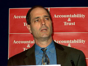 
Rep. Tim Mahoney, DFL-St. Paul,  says Volz is unfit to lead the Department of Labor and Industry.  (MPR Photo/Tom Scheck)