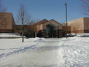 
Edinbrook Elementary School in Brooklyn Park serves nearly 900 students in kindergarten through sixth grade. The middle-class suburban school is located in the Osseo school district.  (MPR Photo/Tim Pugmire)