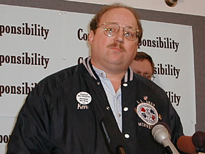 
Ken Hooker, president of 
International Association of Machinists Airline Local 1833, which 
represents about 700 Northwest Airlines employees in MN.  (MPR Photo/Laura McCallum)