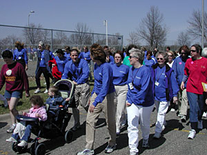 
In late April, HealthPartners employees and community members take an initial walk to kick off the partnership between the city of St. Cloud and the HMO's 10,000 Steps program. (MPR Photo/Jeff Horwich)