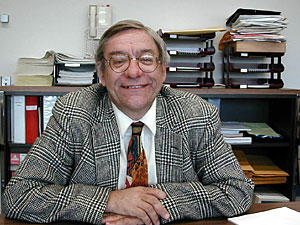 
School Board Chairman Al Oertwig says he wants to address the looming budget problem now by making more cuts. 
 (MPR Photo/Tim Pugmire)