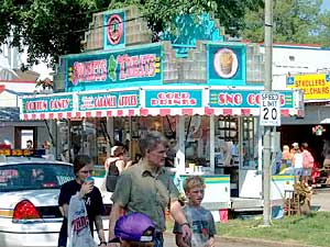 
The crowded conditions at the State Fair are cited as one reason that handguns should be banned at the event.  (MPR file photo)