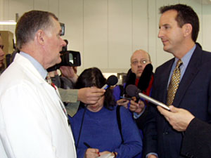 
Gov. Tim Pawlenty and Bob Fraser, CanadaDrugs.com pharmacy director, during Pawlenty's recent visit to Canada promoting his drug plan.  (MPR file photo)