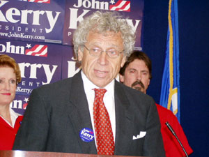 
Minnesota lawyer Sam Kaplan said the moment he met Sen. John Kerry, he knew he "was with a president." (MPR Photo/Michael Khoo)
