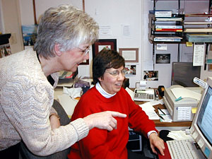 
Rose Marie Reger Rumsey, executive director, at work in the Listening House office. (MPR Photo/Lorna Benson)