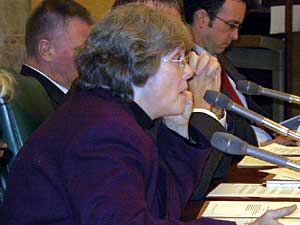 
Sen. Linda Berglin, DFL-Minneapolis, questioned whether Corrections officials were making decisions on the program based solely on budget considerations. (MPR Photo/Laura McCallum)