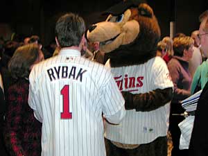 
Minneapolis Mayor R.T. Rybak and Twins mascot T.C. Bear both appeared at a reception in downtown Minneapolis Thursday to celebrate the filing of the ballpark proposal. (MPR Photo/William Wilcoxen)
