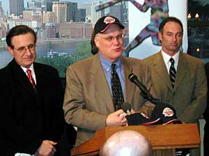 
St. Paulites also noted the submission of their stadium plan. From left:  Mayor Randy Kelly, City Council President Dan Bostrom, and baseball hall-of-famer Paul Molitor.  (MPR Photo/William Wilcoxen)