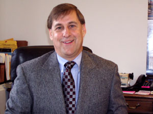 
Rep. Phil Krinkie, R-Shoreview, wants to constitutionally tie growth in the state budget to the inflation rate and population growth. (MPR Photo/Tom Scheck)