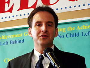 
Gov. Tim Pawlenty said he supports the federal law. "No Child Left Behind is a good piece of legislation, and we're not going to opt out of it in Minnesota," he said.
 (MPR Photo/Tim Pugmire)