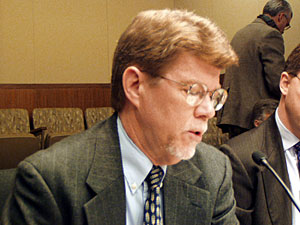 
Legislative Auditor James Nobles says the federal No Child Left Behind law has created some very real challenges for Minnesota schools. (MPR Photo/Tim Pugmire)