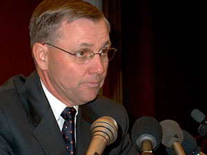 
Senate Majority Leader Dean Johnson says they've no appetite for using gambling dollars.  (MPR file photo)