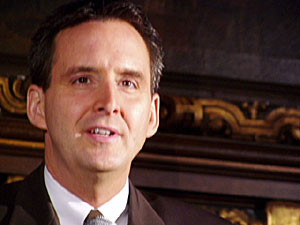 
Gov. Pawlenty hasn't settled on whether the owner payments would be
made up front or parceled out over the length of the lease, which
likely would be 30 years. That, he said, should be left to
negotiators, who also would determine whether the public shares in
the sale of naming rights and seat licenses.
 (MPR Photo/Michael Khoo)