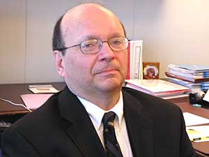
HealthPartner's Tom Marr says insurers want evidence that obesity treatments work before they'll pay for them. So far, he says, the most successful treatment for morbid obesity is also the most expensive -- gastric bypass surgery.  (MPR Photo/Lorna Benson)