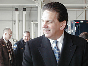 
Critics say CAPPS II is a threat to the right of privacy.  Acting TSA Director David Stone says "Preserving Our Freedoms" is part of the Homeland Security Department motto "for a good reason, because that's why we serve.  That liberty we cherish really is what it's all about." (MPR Photo/Jeff Horwich)