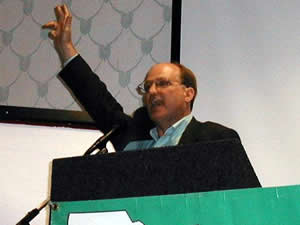 
The only Green Party presidential candidate to address the delegates this weekend was David Cobb. (MPR Photo/Tom Robertson)