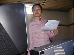 
Mai Yang has already worked in a few office jobs, but took a computer class because she would like to work in customer service or as a legal secretary.  She says English has been her biggest challenge since arriving in the U.S. in 1989. (MPR Photo/Jeff Horwich)