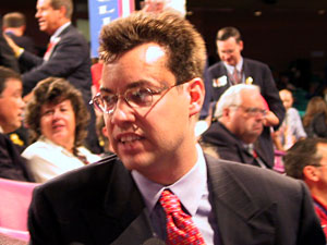
Chris Johnson of Janesville says he sides with President Bush on stem cell research, abortion, and a constitutional ban on gay marriage.
 (MPR Photo/Bob Collins)