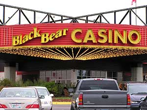 
Funding for Native Vote 2004 comes from the tribes, many with revenue generated by American Indian casinos.  This is the Fond du Lac Band's Black Bear Casino near Cloquet, Minnesota. (MPR Photo/Bob Kelleher)