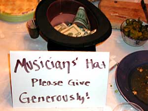 
Donations go directly to the musicians. (MPR Photo/Marisa Helms)