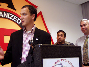 
Rep. Mark Kennedy accepts the endorsement of  The Minnesota Professional Firefighters Association. (MPR Photo/Tom Scheck)