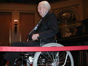 
In March 2001, Gov. Anderson told stories about his days in the Minnesota Senate, where he served from 1949 to '58, and in the governor's office, where he was the last Minnesota governor to serve a two-year term, from 1961 to '63.
 (MPR File Photo/Laura McCallum)