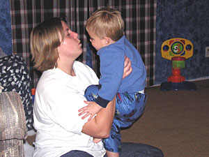 
Brayden hasn't completely accepted his dad into the family. Will Seedorf missed the first year and a half of his son's life while serving in Iraq. (MPR photo/Dan Gunderson)