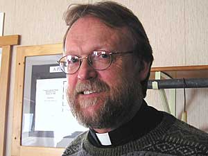 
The other half of the pastor couple, Loren Anderson-Bauer, says small churches welcome newcomers into a close community. (MPR Photo/Stephanie Hemphill)