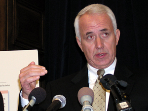 
The Senate aims to pass meth
legislation quickly this session, Sen. Wes Skoglund said. (MPR Photo/Laura McCallum)