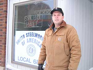 
Brian Lahti is active in the Steelworkers union.  He tried to  help the women who were being harassed at EVTAC. (MPR Photo/Stephanie Hemphill)