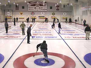 
League night at the Bemidji Curling Club. (MPR Photo/Tom Robertson)