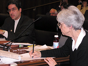 
Rep. Carlos Mariani, DFL-St. Paul, (left) questioned whether more ethanol would mean more use of Atrazine by corn growers. Rep. Jean Wagenius, DFL-Minneapolis, (right) says she will continue to push for adding a Atrazine restrictions to the ethanol mandate. She says the two issues are linked.

 (MPR Photo/Laura McCallum)