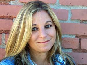 
Melody Gilbert. Gilbert's developed a national reputation for her documentaries on subjects ranging from amputee wannabees to Mall of America nuptials. (Image courtesy of Melody Gilbert)
