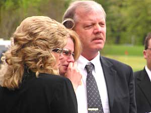 
Family and friends of Vick arrive at the church.  (MPR Photo/Bianca Vazquez Toness)