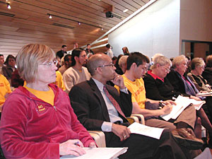 
The audience at Monday's Board of Regents meeting. (MPR Photo/Marisa Helms)