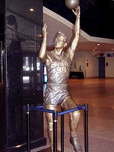
Mikan, at 6'10", was professional basketball's first
dominant big man. (MPR Photo/Ted Clement)