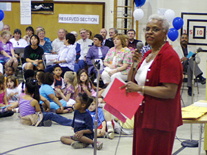 
Principal Gertrude Flowers Barwick spoke during the school-closing celebration at Holland. (MPR Photo/Tim Pugmire)