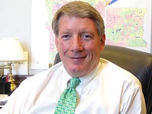 
Sen. Steve Kelley, DFL-Hopkins, prefers a testing system that measures the academic growth of individual students from grade to grade.  (MPR Photo/Tim Pugmire)
