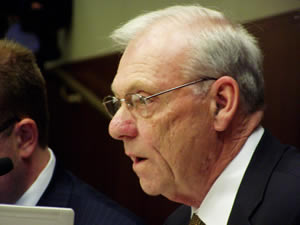 
 Twins stadium point man Jerry Bell says lawmakers need to address the issue this year, or the deal with Hennepin County could fall apart. (MPR file photo)
