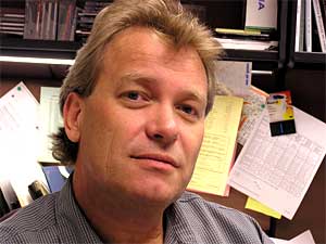 
State labor market expert Steve Hine says raising the lowest wages will force many employers to boost pay rates even for workers who earn more than minimum-wage, although it won't happen immediately. (MPR Photo/MPR Photo/Bianca Vazquez Toness)