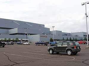 
Northwest Airline's Duluth Maintenance Base has 350 mechanics working on two maintenance lines.  The base was built to service Northwest's fleet of Airbus passenger jets.   (MPR Photo/Bob Kelleher)