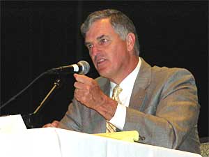 
Peter McLaughlin, who is currently a Hennepin County commissioner, challenged Rybak on his handling of public safety issues. (MPR Photo/Tom Scheck)