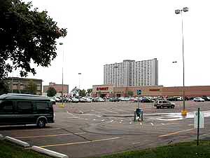 
In the Twin Cities, about 13 percent of the land -- more than 250,000 acres -- is covered with impermeable surfaces such as parking lots, roads and driveways.  That contributes to huge problems with stormwater runoff. (MPR Photo/Dan Olson)
