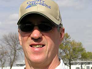 
Larry Olsen is the grain manager at FCA Co-op in Jackson. (MPR Photo/Mark Steil)
