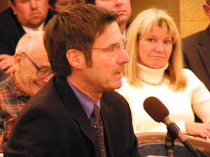 
MPCA engineer Don Kriens said he thought Fardin Oliaei had been treated unfairly by her bosses, while acknowledging that making such a public statement puts him in a difficult position. (MPR Photo/Elizabeth Tannen)