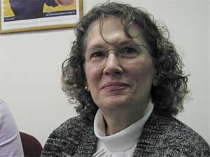 
AccountAbility is a nonprofit tax group that offers free tax help to low-income people. Executive director Bonnie Esposito says her group will offer rapid refund loans to low-income people -- at no charge -- beginning this tax season.  (MPR Photo/Elizabeth Stawicki)