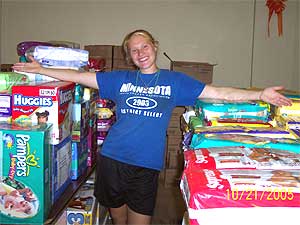 
Youth volunteer Elora Turner of Minnesota, shown here in October, working at the distribution site at First St.  United Methodist Church in New Orleans.  (Photo courtesy of Diana Knobel)