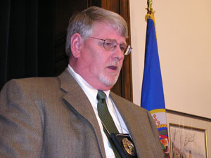 
South Lake Minnetonka Police Detective Jack Talbot, who also works for the Financial Crimes Task Force, says criminals are using a Web site to counterfeit checks and driver's licenses. (MPR Photo/Tom Scheck)